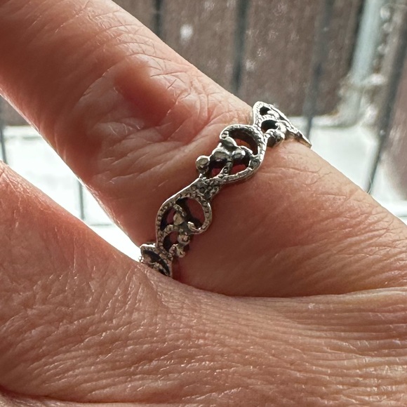Sterling Silver Filigree Ring - Picture 2 of 6